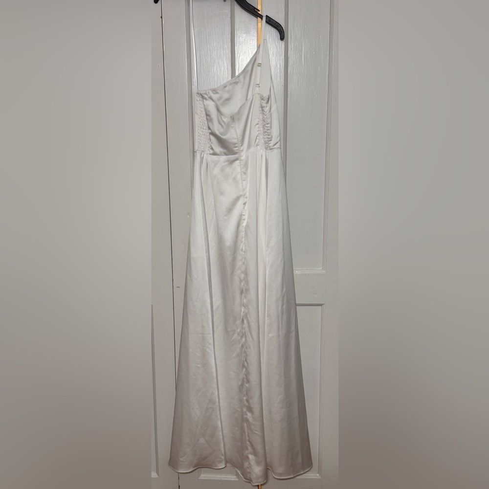 Show Me Your MuMu Shannon One-Shoulder Dress in White - Picture 8 of 9